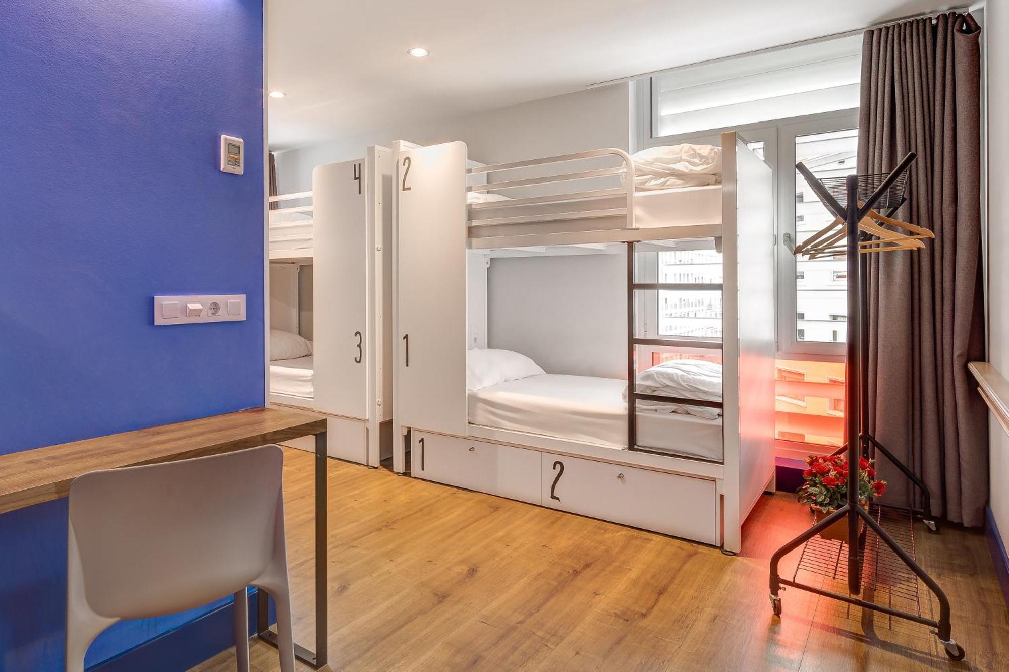 Private 4 Bed Room